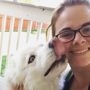 Meet your Posher, Cara